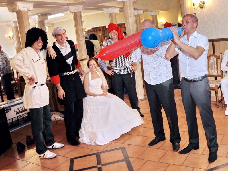 Сценарий свадьбы, конкурс с шариками