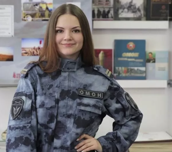 Муз. сценарий 23 февраля в коллективе: «В плену у женского ОМОНа»