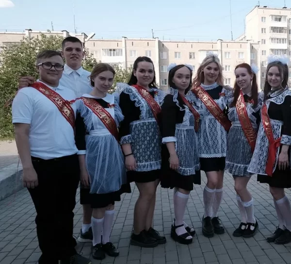 Пародия на песню «Районы-кварталы» от учеников 9 кл. учителям