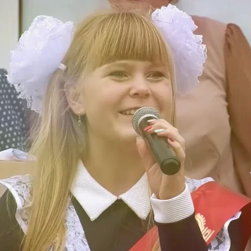Небольшой сценарий выпуска (или последнего звонка) в 11 классе  «Так давай запоём!»